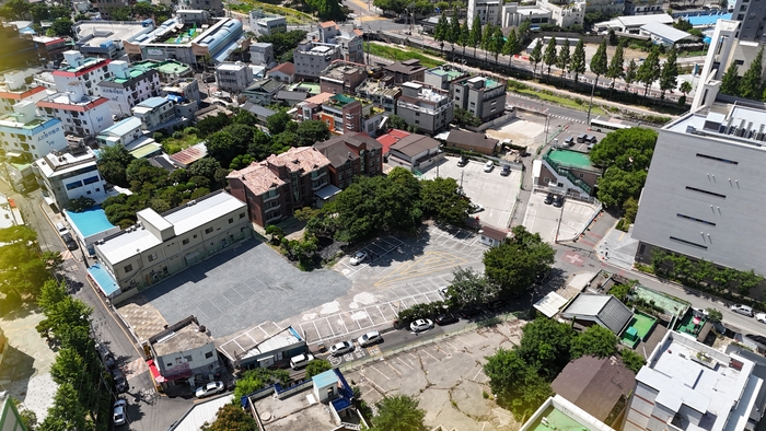 대구 달성군 화원읍 천내리 399-1번지 일원에 조성된 공한지 임시주차장 전경.