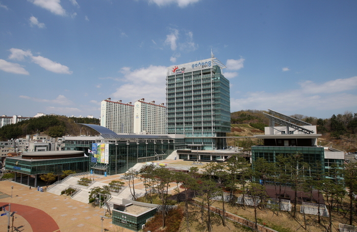 포항시청 청사 전경. <포항시 제공>