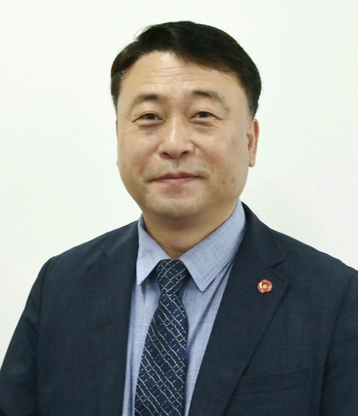 오명복 제주동부종합사회복지관장.<제주동부종합사회복지관 제공>