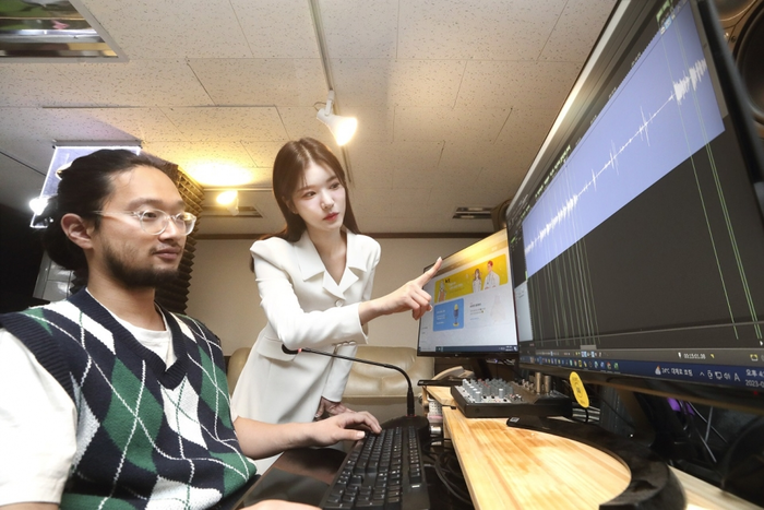 KT는 밀리의서재와 함께 KT AI 보이스 스튜디오의 '아나운서 AI 보이스'로 제작한 오디오북 4종을 공개했다. <KT 제공>
