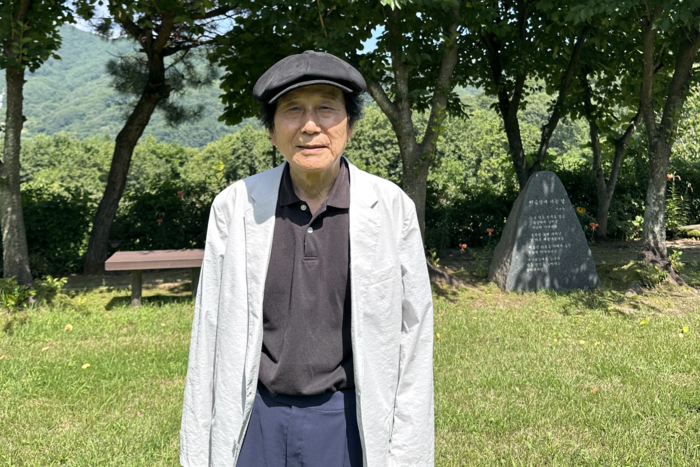 이기철 시인은 문학보다 인간이 더 중요하다고 말하며 인간됨을 강조했다. 조현희기자