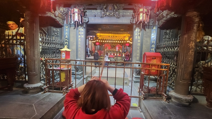 관우와 도교 신을 모시는 관악묘(關岳廟). 중국의 대표적인 민간신앙으로, 여러 종교가 한 곳에서 공존했던 공간이다.