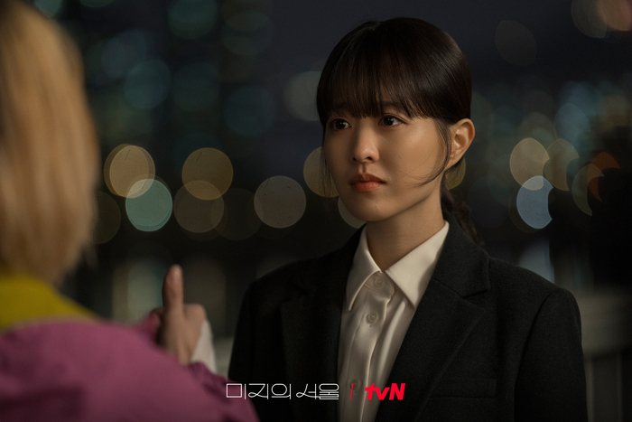 최근 종영한 '미지의 서울'의 박보영은 1인 4역의 연기를 해내 팬들 사이에서 '연기 차력쇼'라는 말이 퍼졌다. <tvN 제공>