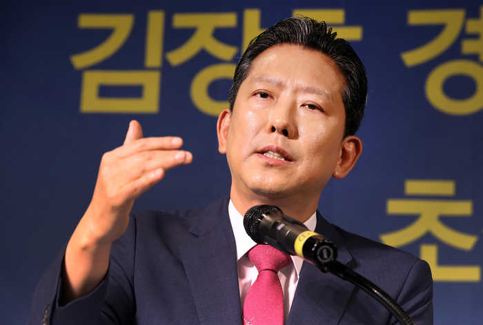 김장호 구미시장이 28일 대구 남구 대구아트파크에서 열린 아시아포럼21 초청토론회에서 발언하고 있다. 아시아포럼21 제공.