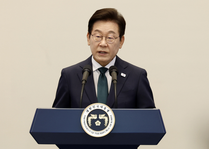 이재명 대통령이 14일 청와대 영빈관에서 열린 '광복 80주년, 대통령의 초대' 행사에서 인사말을 하고 있다.연합뉴스
