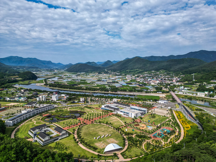 청도신화랑풍류마을 전경<청도군 제공>