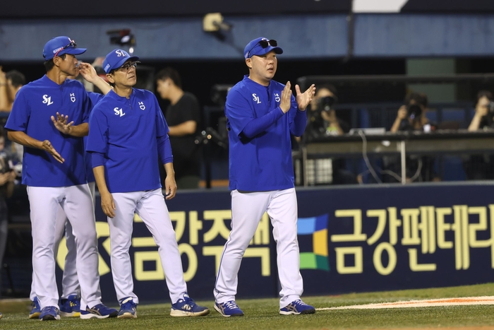 지난달 27일 서울 잠실야구장에서 열린