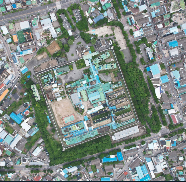 옛 대구교도소 후적지(대구 달성군 화원읍) 개발사업이 속도를 내고 있다. 하늘에서 내려다 본 옛 대구교도소 후적지 모습. <대구시 제공>