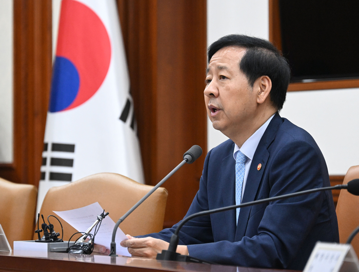 구윤철 경제부총리 겸 기획재정부 장관이 15일 경제관계장관회의를 주재하고 있다. <기재부 제공>