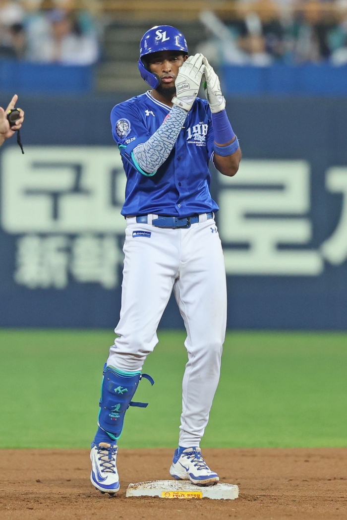 24일 오후 6시30분 대구 삼성라이온즈파크에서 열린 2025 신한 SOL 뱅크 KBO리그 삼성 라이온즈와 롯데 자이언츠 경기에서 디아즈가 KBO리그 단일시즌 최다타점 타이 기록을 세웠다. <삼성 라이온즈 제공>