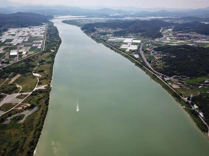 녹조 현상이 심한 낙동강 일대 모습. 영남일보 DB.