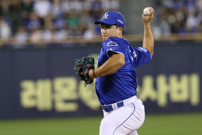 지난달 28일 서울 잠실야구장에서 열린 2025 신한 SOL 뱅크 KBO리그 삼성 라이온즈와 두산 베어스 경기에서 최원태가 투구 중이다. 삼성 라이온즈 제공