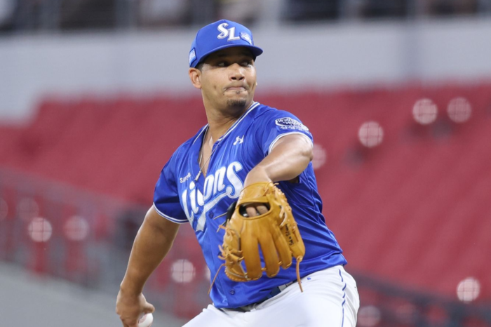 지난 10일 광주 KIA챔피언스필드에서 열린 2025 신한 SOL 뱅크 KBO리그 삼성 라이온즈와 KIA 타이거즈 경기에서 가라비토가 호투 중이다. 삼성 라이온즈 제공