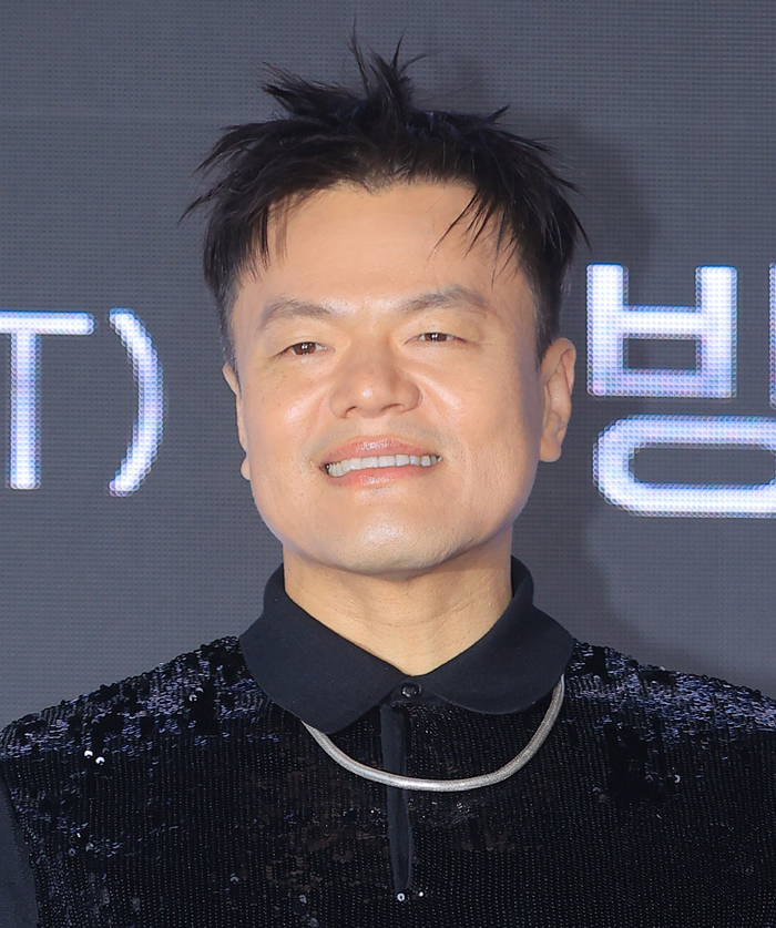 9일 이재명 대통령이 대중문화교류위원 공동위원장에 최휘영 문체부 장관과 박진영(사진) JYP엔터테인먼트 대표 프로듀서를 임명했다. <연합뉴스>