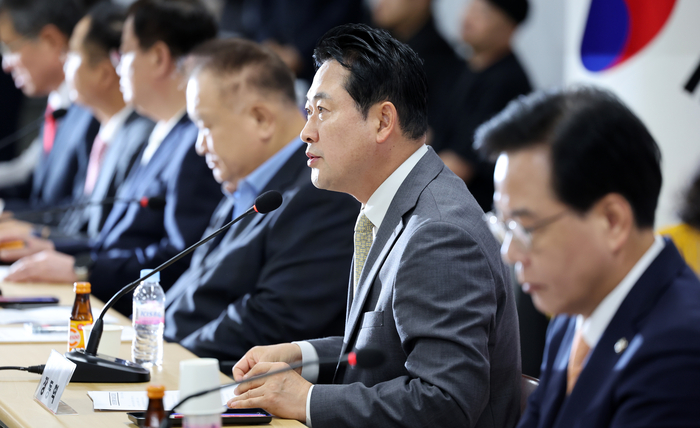 국민의힘 장동혁 대표가 25일 오전 대전시 동구 삼성동 국민의힘 대전시당에서 열린 현장 최고위원회의에서 발언하고 있다. 연합뉴스