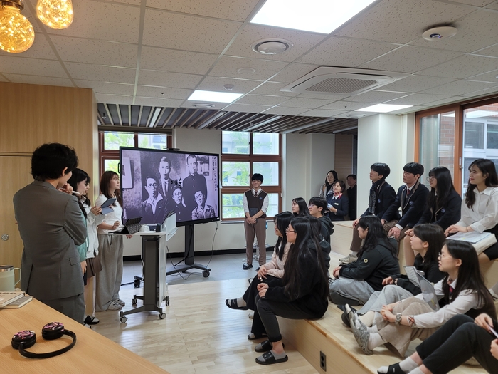 포산고 2학년 학생들이 IB 과목 중 언어와문학 수업을 받고 있다. <대구시교육청 제공>