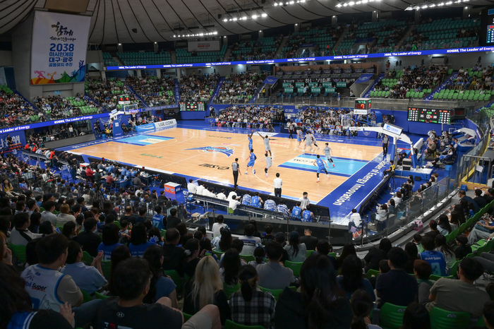 지난달 28일 대구체육관에서 열린 2025 OPEN MATCH DAY 대구 한국가스공사 페가수스와 울산 현대모비스 피버스의 경기 모습. <KBL 제공>