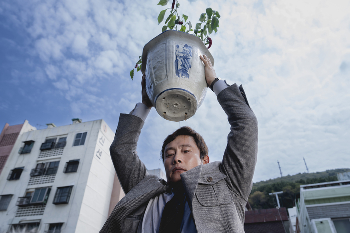 영화 어쩔수가없다 스틸컷.