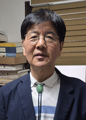 신승원(68) 한국방언연구소장. 조윤화 기자