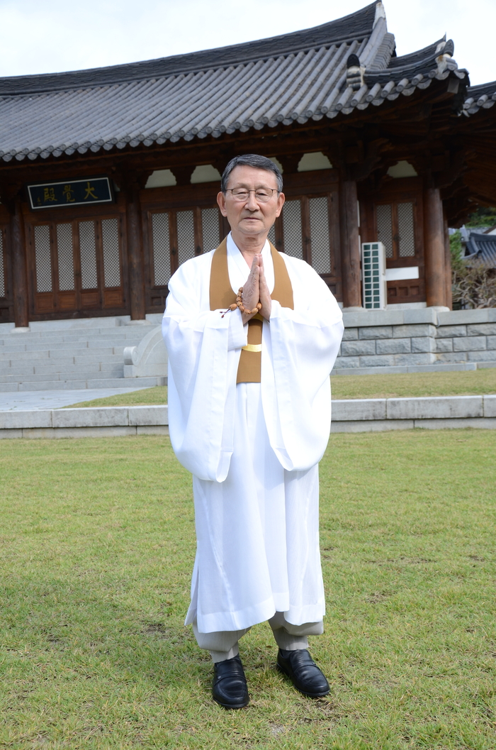 지난달 25일 경북 성주 원불교 성지를 찾은 원불교 최고 지도자 왕산 성도종 종법사. 왕산 종법사는 