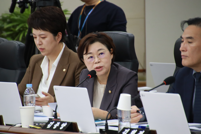 국민의힘 김정재 의원이 27일 국토위 국감에서 질의하고 있다. 의원실 제공
