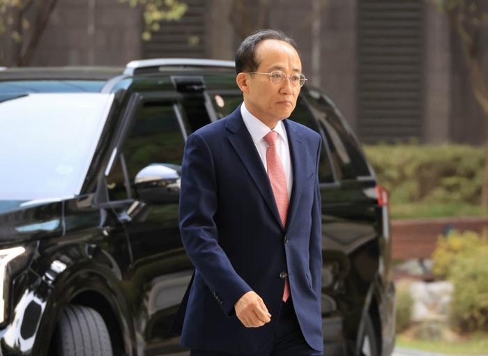 추경호 국민의힘 의원(전 원내대표)이 30일 서울 서초구 서울고검에 마련된 조은석 내란특별검사팀 사무실에 피의자 신분으로 출석하고 있다. [연합]