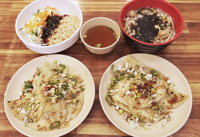 대구의 10미 음식 중 하나인 납작만두. 박지현기자 lozpjh@yeongnam.com