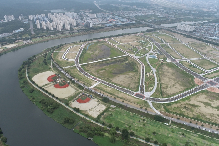 금호워터폴리스 준공 모습 <대구도시개발공사 제공>