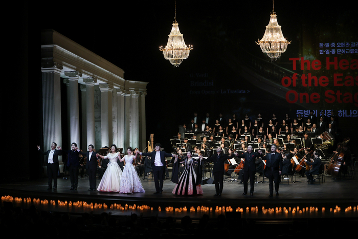 한일중 오페라 갈라콘서트 동방의 심장, 하나의 무대 공연 모습. <대구오페라하우스 제공>