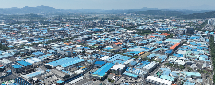 올해 원/달러 환율이 고공행진을 하면서 지역 기업들의 고민도 커지고 있다. 사진은 대구성서산업단지 전경. <영남일보DB>