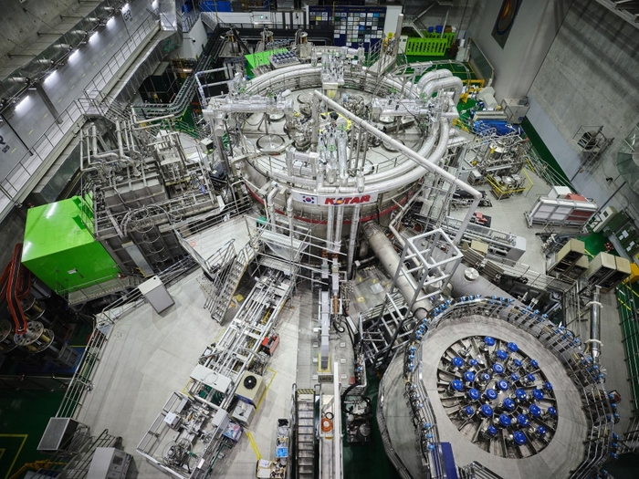 한국의 인공태양 KSTAR. 한국핵융합에너지연구원 제공