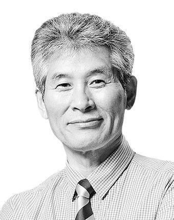 강준만 전북대 명예교수