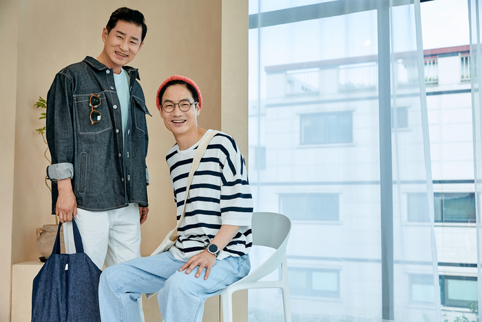 유통업계에서 칭하던 영포티란 단어가 트렌드에 민감하고 구매력을 갖춘 40대에서 젊은 척하는 40대란 의미로 변질되고 있다. <게티이미지뱅크>