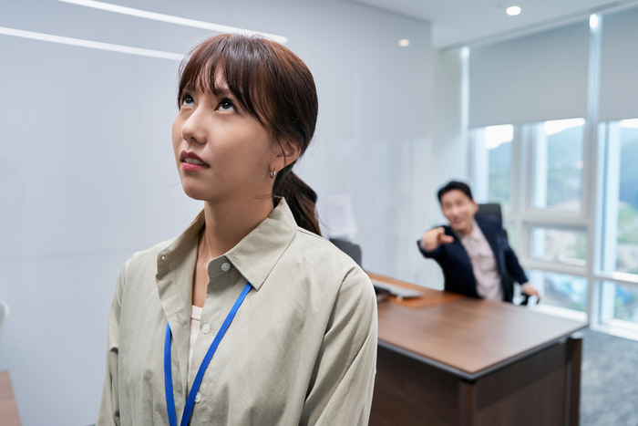 젊은 중년을 의미하는 영포티(Young Forty)란 단어가 2030세대 사이에선 젊은 척하는 꼰대라는 뜻으로 사용되고 있다. <게티이미지뱅크>