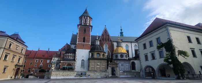 바벨 성의 바벨 대성당. 폴란드 왕들의 대관식과 장례식이 거행됐던 곳이다.