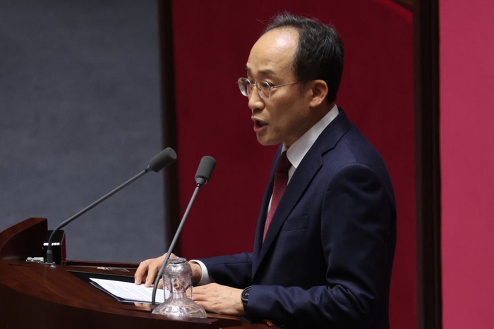 계엄 해제 의결을 방해한 혐의(내란중요임무종사)로 구속영장이 청구된 추경호 국민의힘 의원이 지난 27일 국회 본회의에서 자신의 체포동의안 표결에 앞서 신상발언을 하고 있다. [연합]