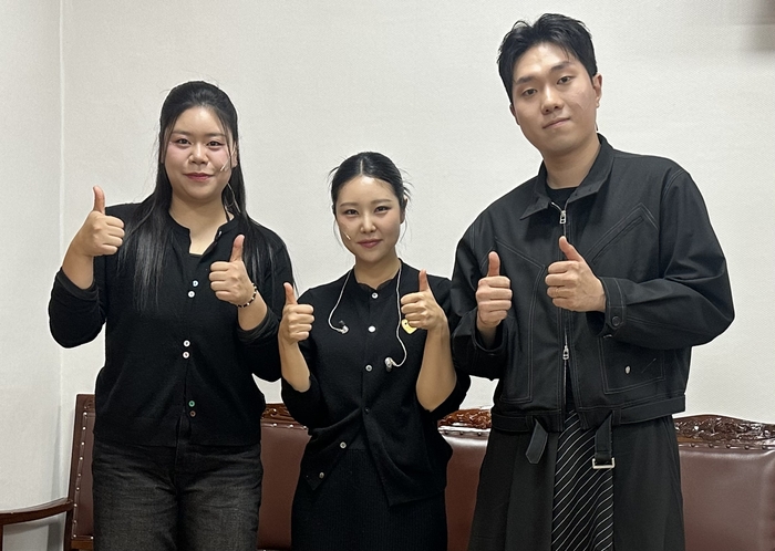 지난 23일 대구문화예술회관 대기실에서 국악 현악 트리오 트리거와 결성 과정, 음악적 방향성, 앞으로의 목표 등 다양한 이야기를 나눴다. <사진=정수민기자>