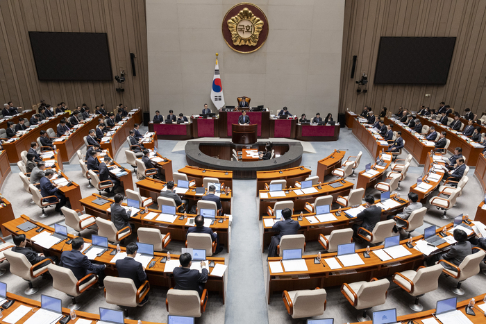 국회 예결위, 관세협상 결과 두고 설전 이어가