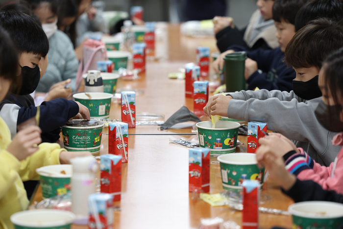 “총파업에도 학교는 평온”…대구 급식 90% 정상 운영