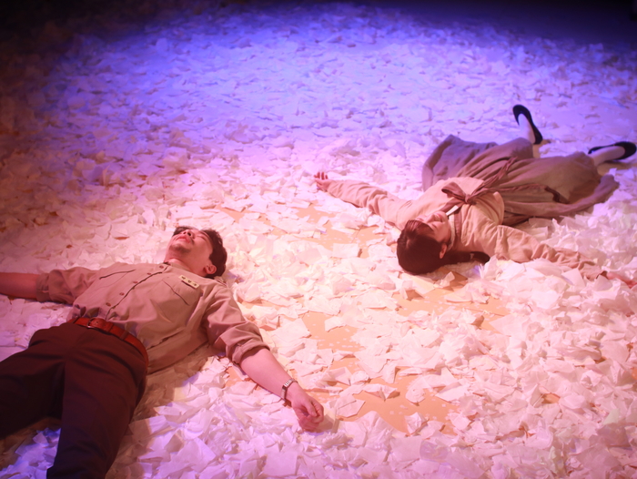 연극 혜영에게 공연 모습. 작품은 지난달 23일 제25회 월드 2인극 페스티벌에서 우수상·연출상·연기상 등 3관왕을 차지했다. <극단 헛짓 제공>