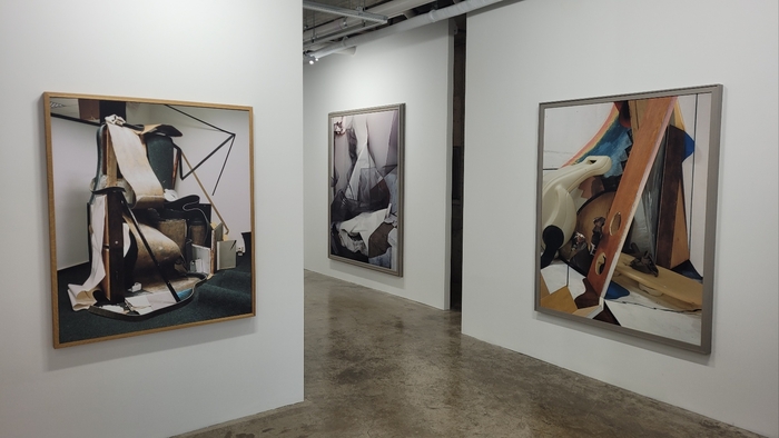 조경재 작가 개인전 Invisible Actors가 열리고 있는 갤러리팔조 대구 전시장 전경.<임훈기자 hoony@yeongnam.com>