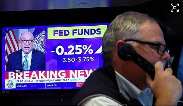 뉴욕증권거래소의 트레이더 <연합뉴스>