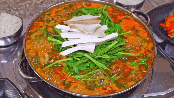 대구 10미 중 하나인 논메기매운탕. 이나영기자 2nayoung@yeongnam.com