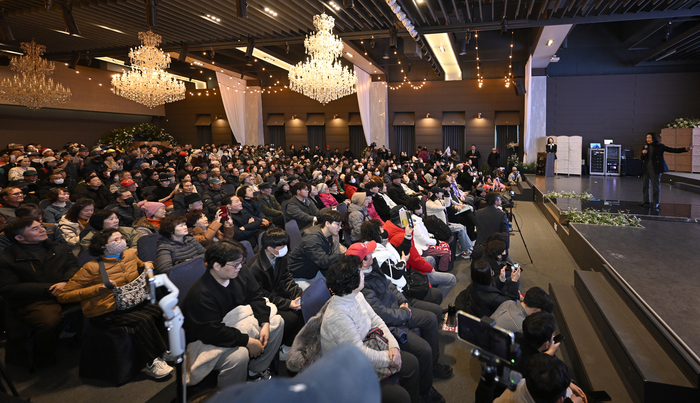 20일 오후 대구 북구 중앙컨벤션센터에서 이진숙 전 방송통신위원회 위원장이 자유민주주의! 민노총은 자유대한민국을 어떻게 삼켰나?를 주제로 강연하고 있다.
이윤호기자 yoonhohi@yeongnam.com