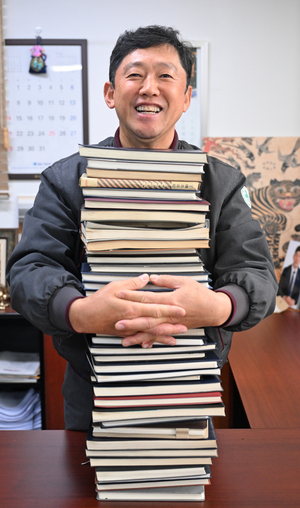 20대부터 일기를 썼다는 장태종 삼성기공 대표는 앞으로도 가족과 함께 나눔을 실천하며 살고 싶다는 밝히고 있다. 
이지용기자 sajahu@yeongnam.com