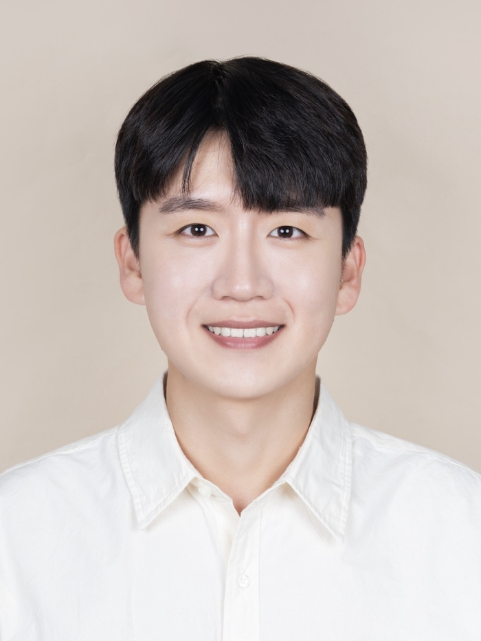 올해 1조원 이상의 투자 성과를 일궈낸 영주시 투자유치과 남승재 담당이 올해 경상북도 투자유치 대상을 수상해 주위에 귀감이 되고 있다. 영주시 제공