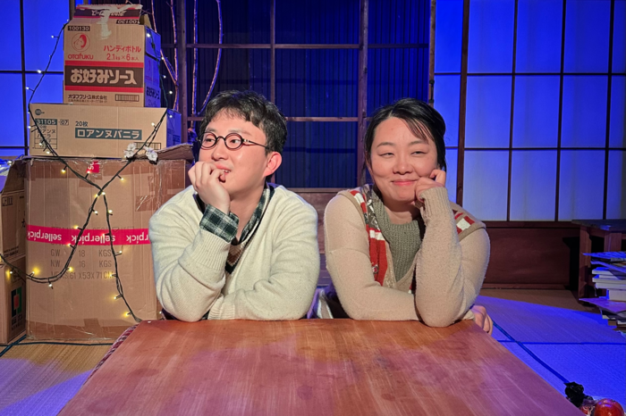 대구의 15년차 프리랜서 배우 박명선씨(사진 왼쪽)가 공연을 하고 있다. 박명선씨 제공