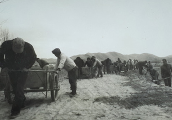 1950년대 대구시 달성군 하빈면 봉촌리 마을 정착 당시 모습. <하빈 PMZ 평화예술센터 제공>