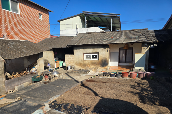 대구시 달성군 하빈면 봉촌리 마을은 1950년대 정부 주도로 전쟁으로 재난을 입은 전재민을 위해 만들어졌으며 당시 주택 구조를 보여주고 있다. 김현목기자