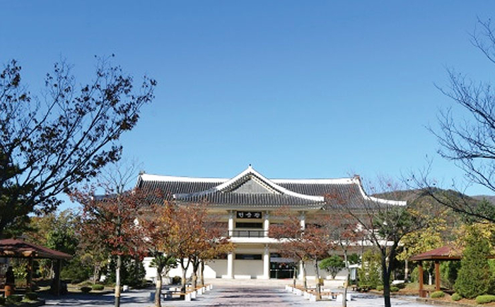 국립영천호국원 현충탑 전경.<국립영천호국원 제공>